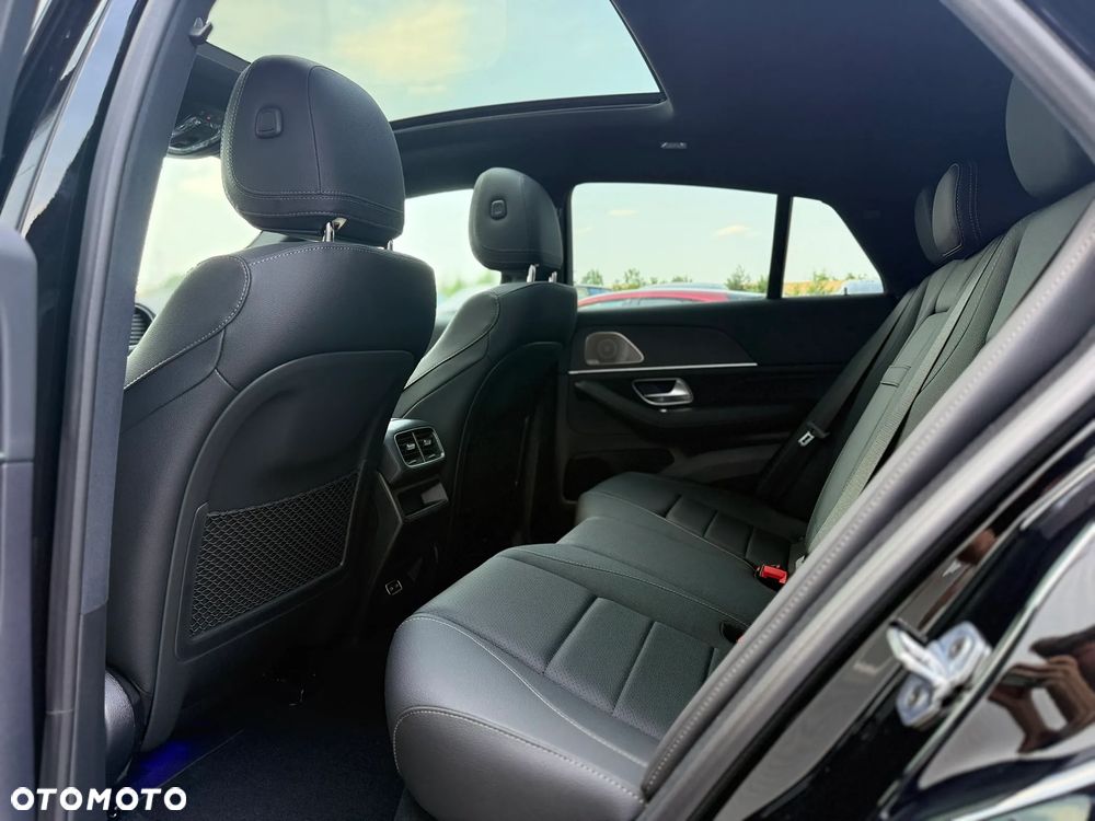 Mercedes-Benz GLE - 29