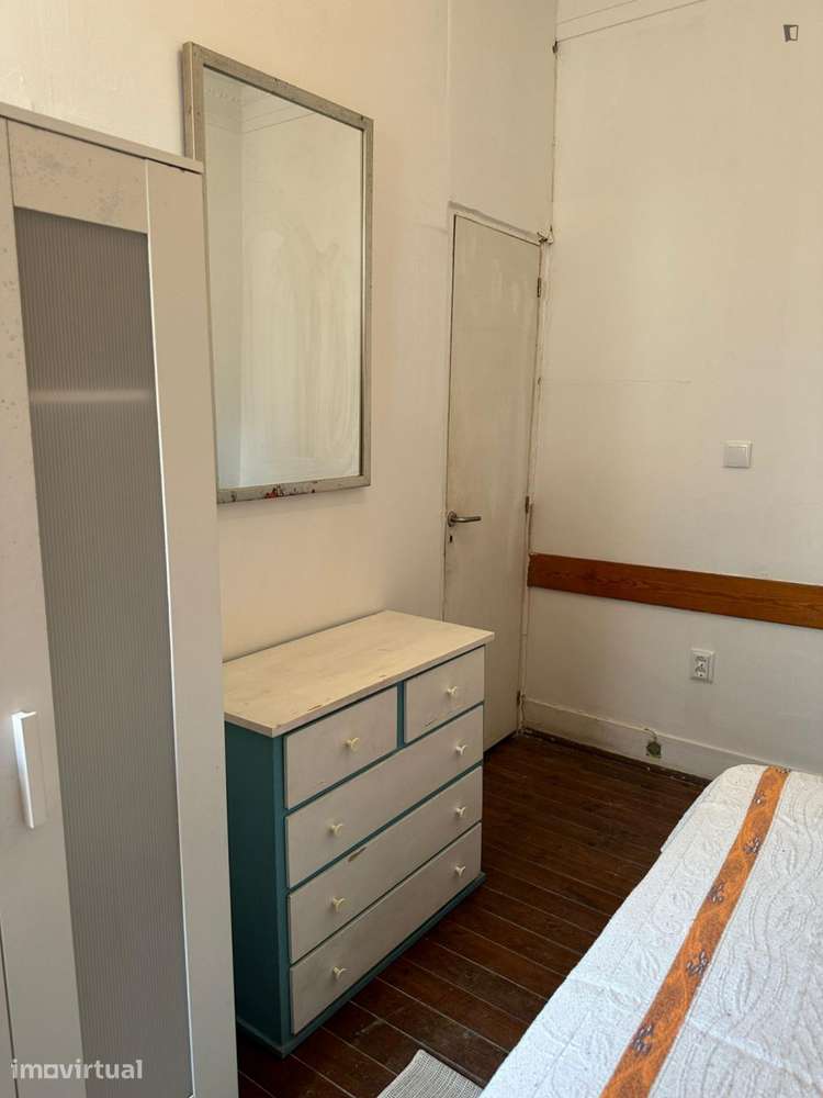 Quarto - localizado em Alameda Lisbon - Grande imagem: 3/16