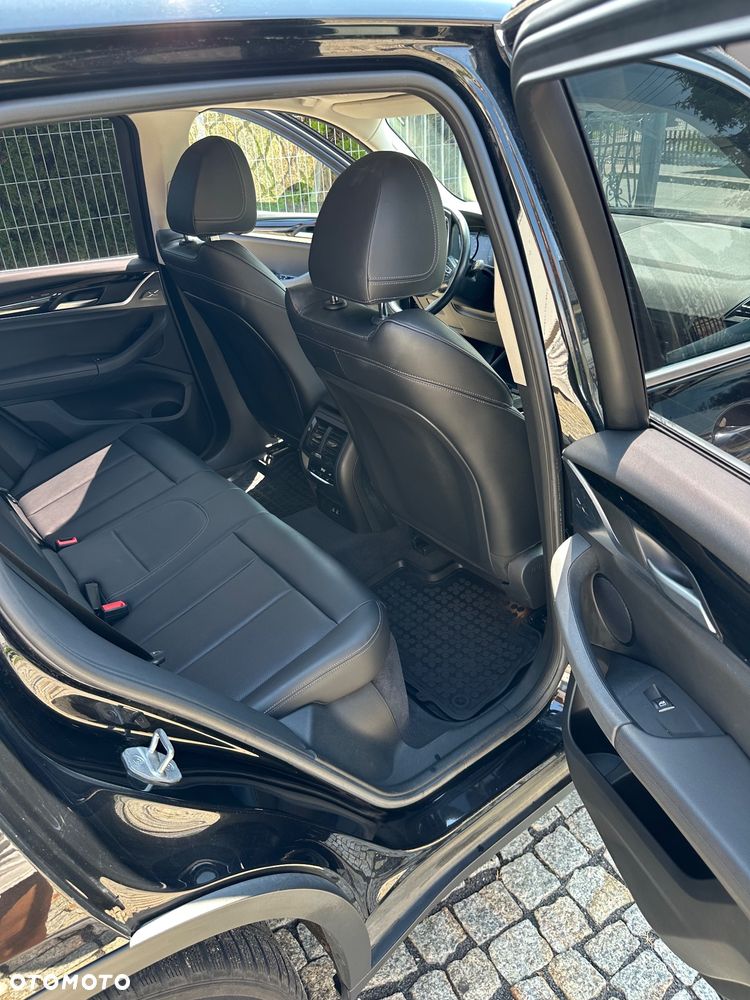 BMW X3 xDrive20i - 15