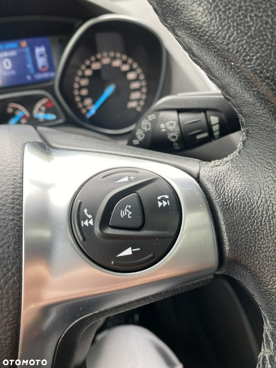 Ford Kuga - 18
