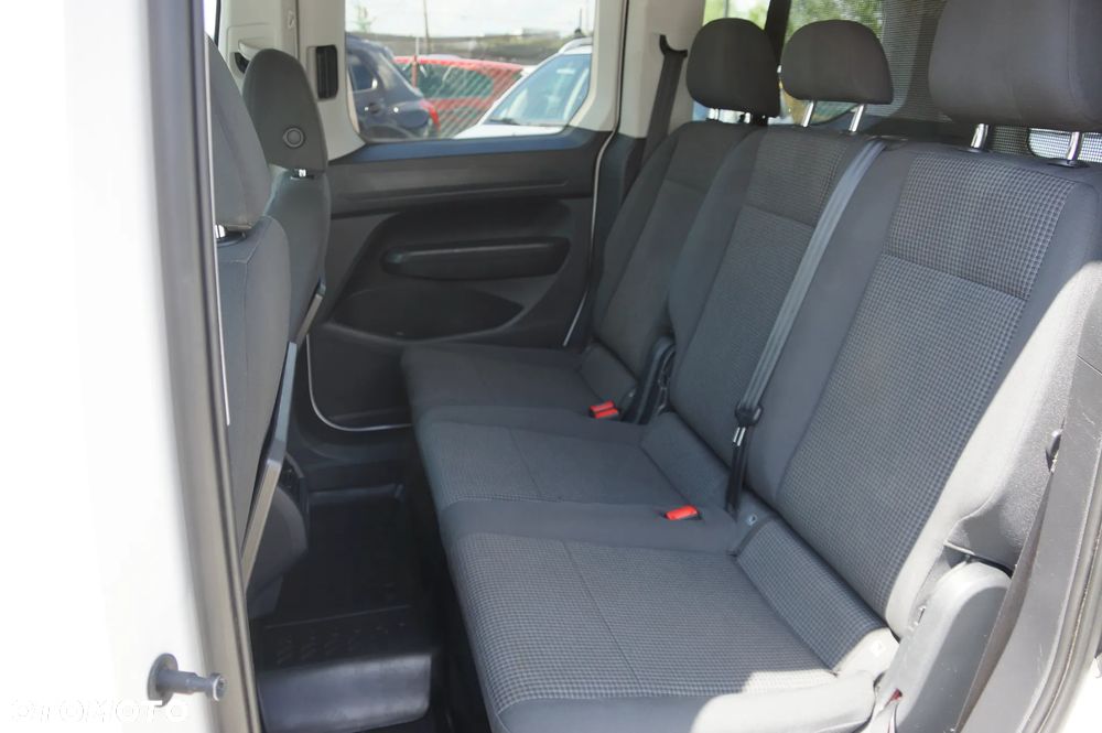 Volkswagen Caddy 2.0 TDI Comfortline 4Motion - 30