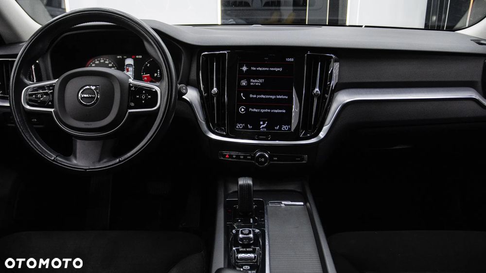 Volvo V60 B4 D Momentum Pro - 16