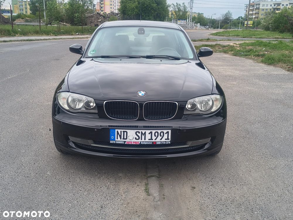 BMW Seria 1 120d DPF Edition Sport - 2