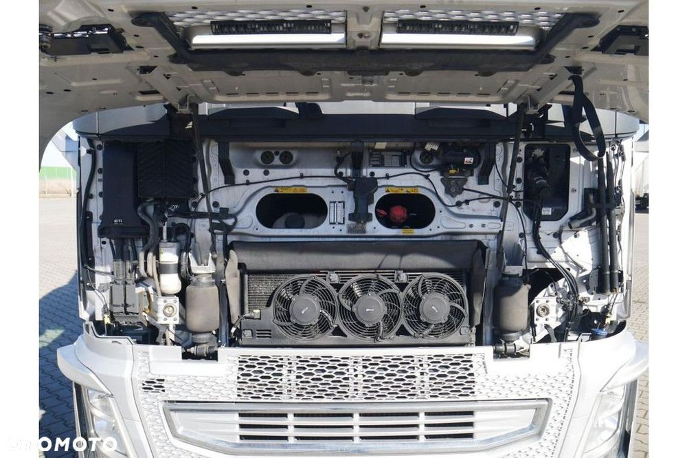 Volvo FH500 Low Deck Mega / ACC / GLOBETROTTER XL / 645270 - 12