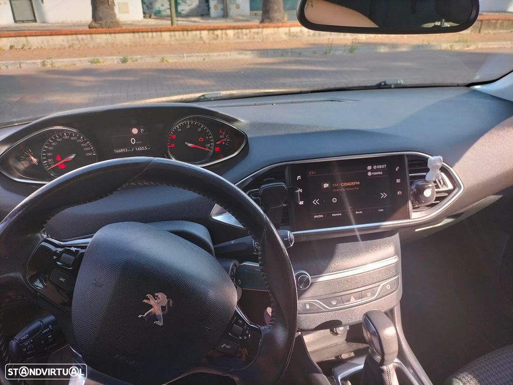 Peugeot 308 BlueHDi FAP 120 EAT6 Stop & Start Allure - 8