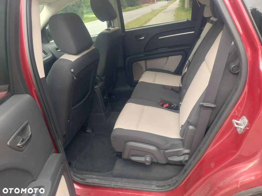 Dodge Journey 2.7 V6 R/T - 13