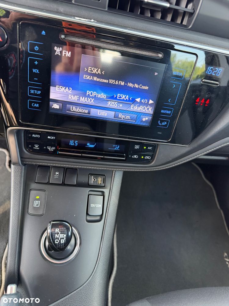 Toyota Auris Hybrid 135 Premium - 15