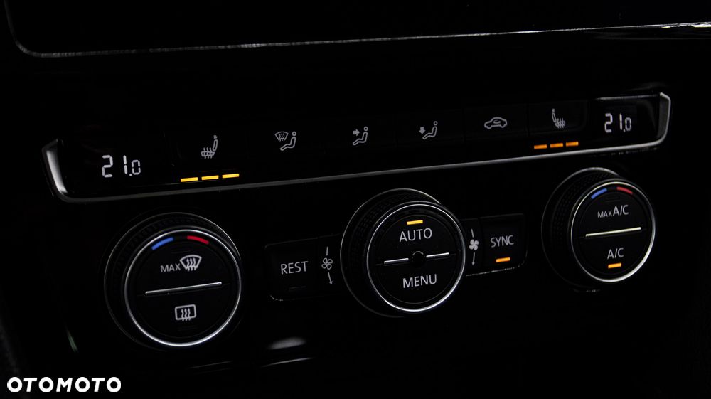 Volkswagen Passat Variant 1.5 TSI EVO Business - 23