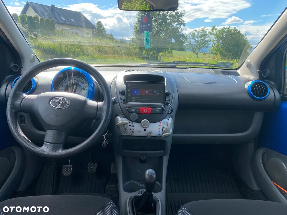 Toyota Aygo - 10
