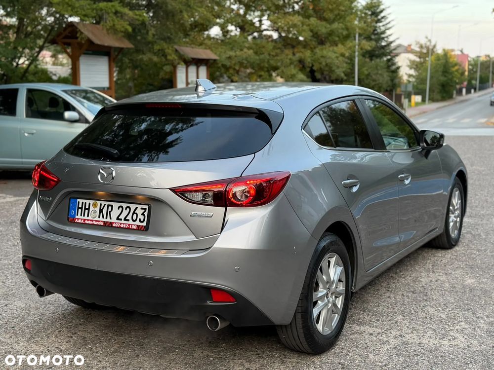 Mazda 3 - 8