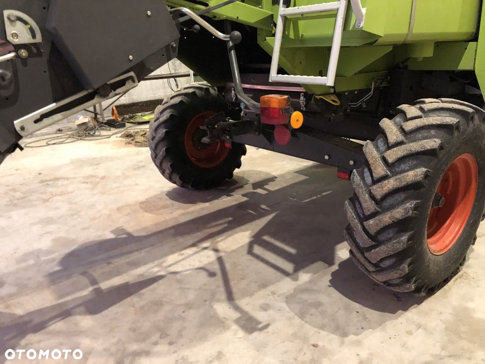 Claas CLAAS Dominator 130 Kombajn zbożowy ROK 2006 , hederu 3,9 m - 7