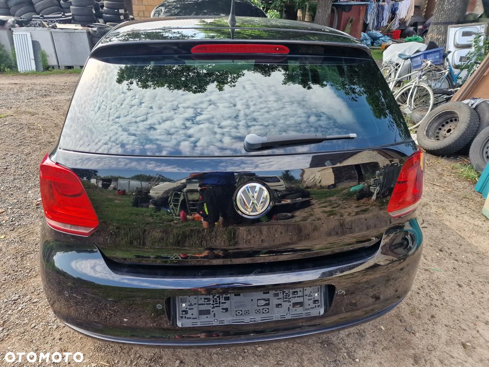 Klapa  tył  vw  polo  6R  6C  w  kolorze L041 - 3