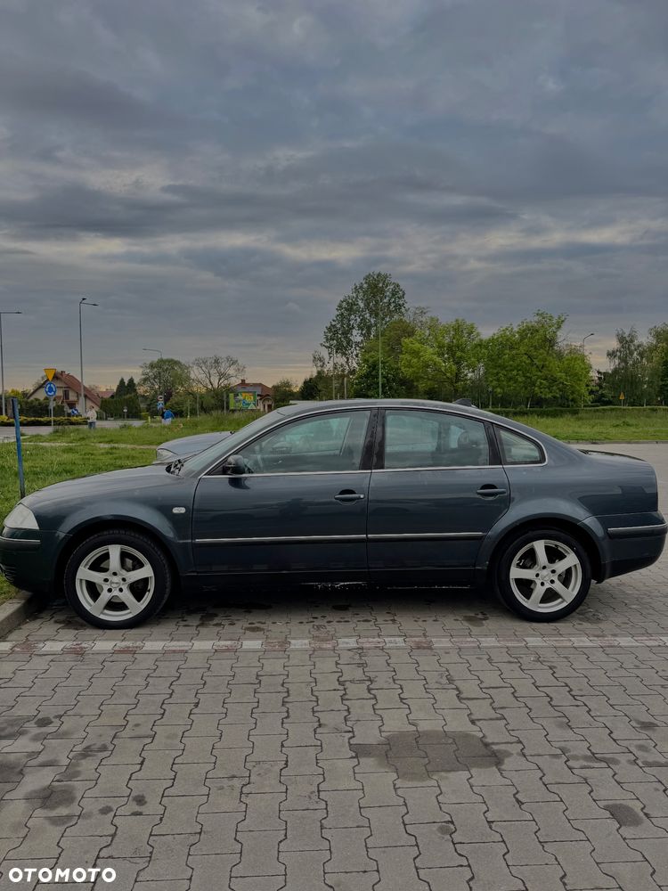 Volkswagen Passat 1.9 TDI Trendline - 5
