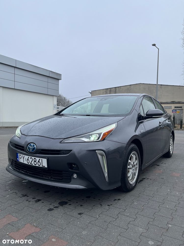 Toyota Prius Hybrid - 2