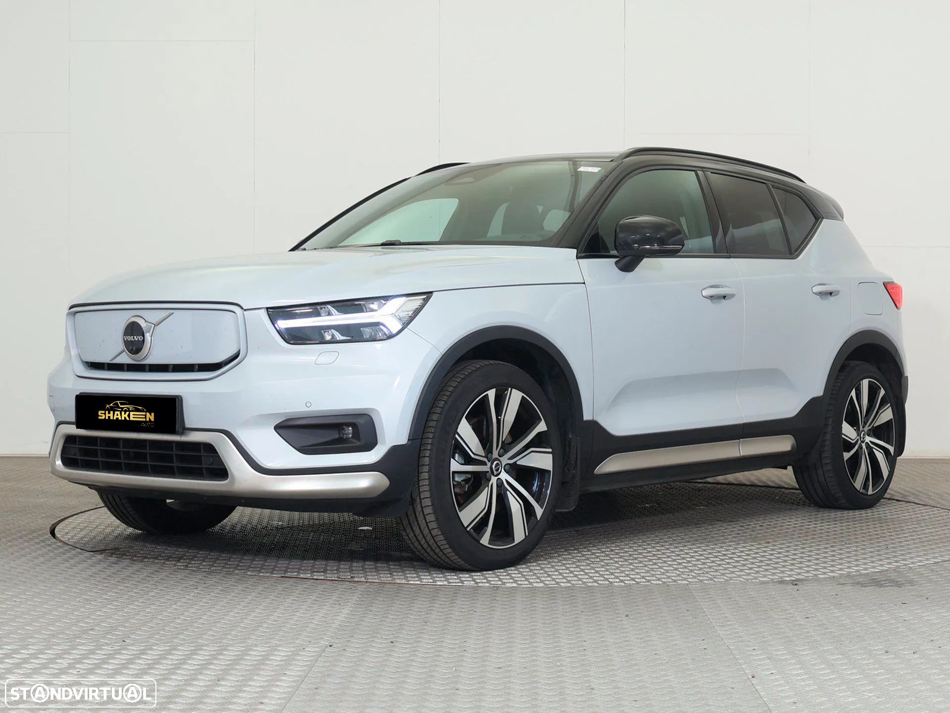 Volvo XC 40 P8 AWD Recharge RDesign - 1