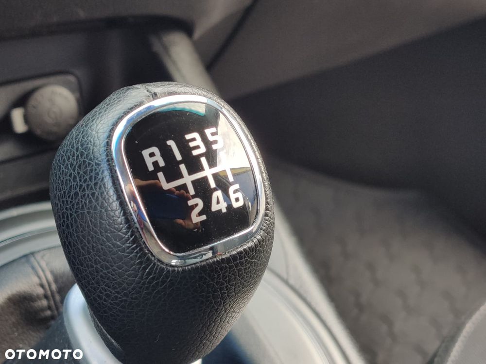 Kia Sportage 1.7 CRDI 2WD Vision - 26