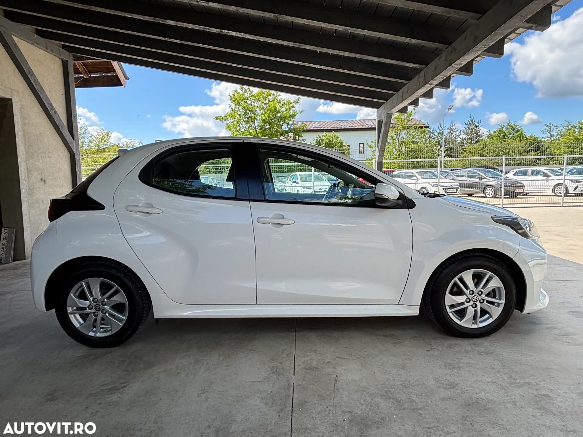 Toyota Yaris - 7