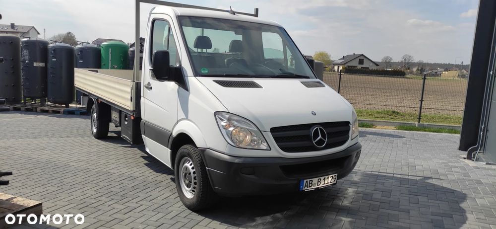 Mercedes-Benz Sprinter - 2
