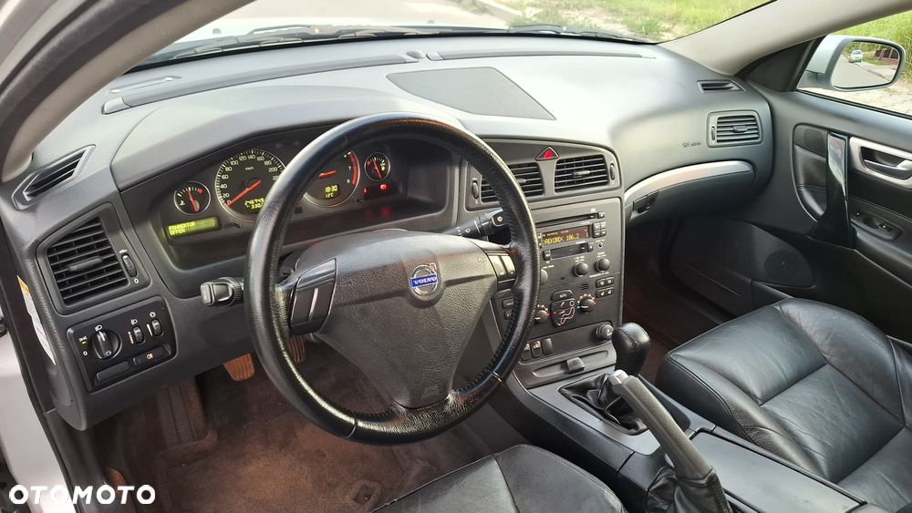 Volvo S60 2.4 Momentum - 18