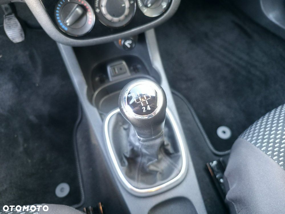 Opel Corsa - 17