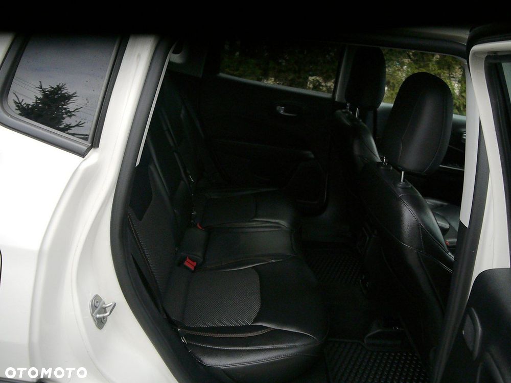 Jeep Compass 2.0 MultiJet Active Drive Automatik Limited - 32