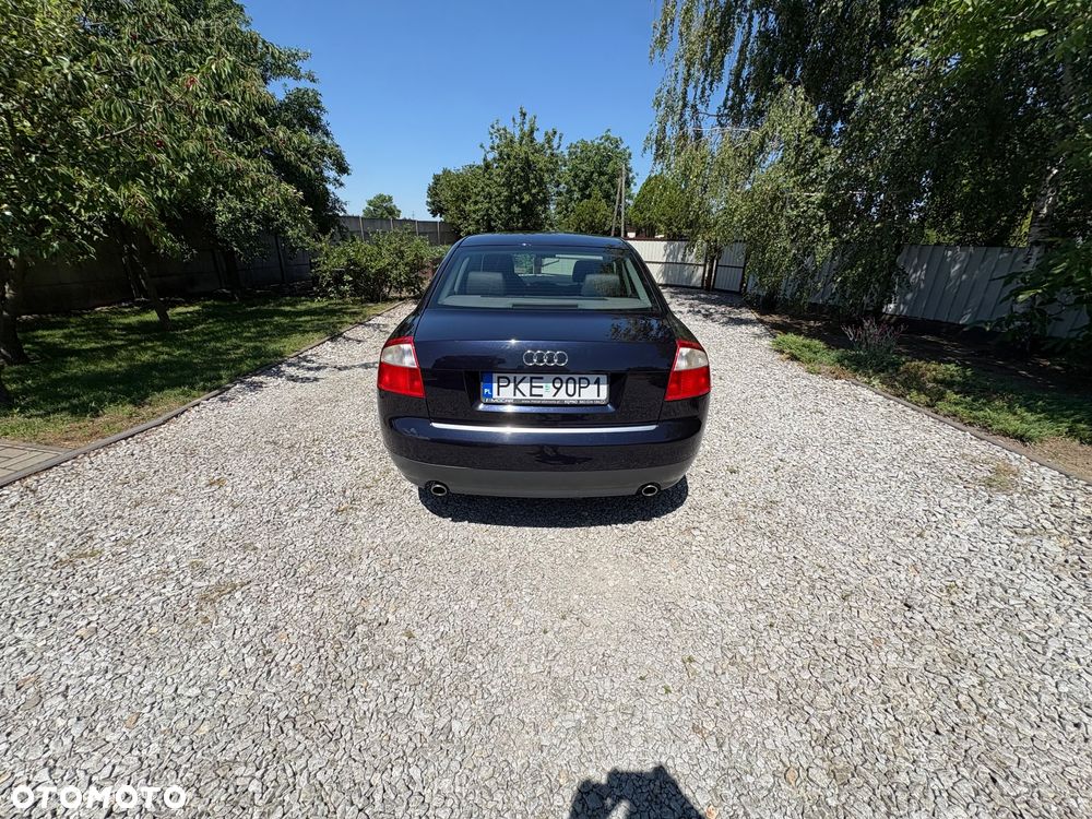 Audi A4 Limousine 1.8T - 7