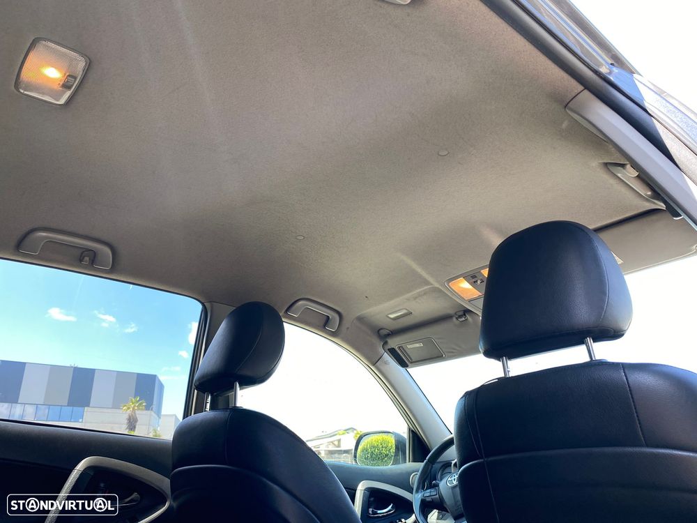 Toyota RAV4 2.2 D-4D Sol High Pack+NAVI - 13