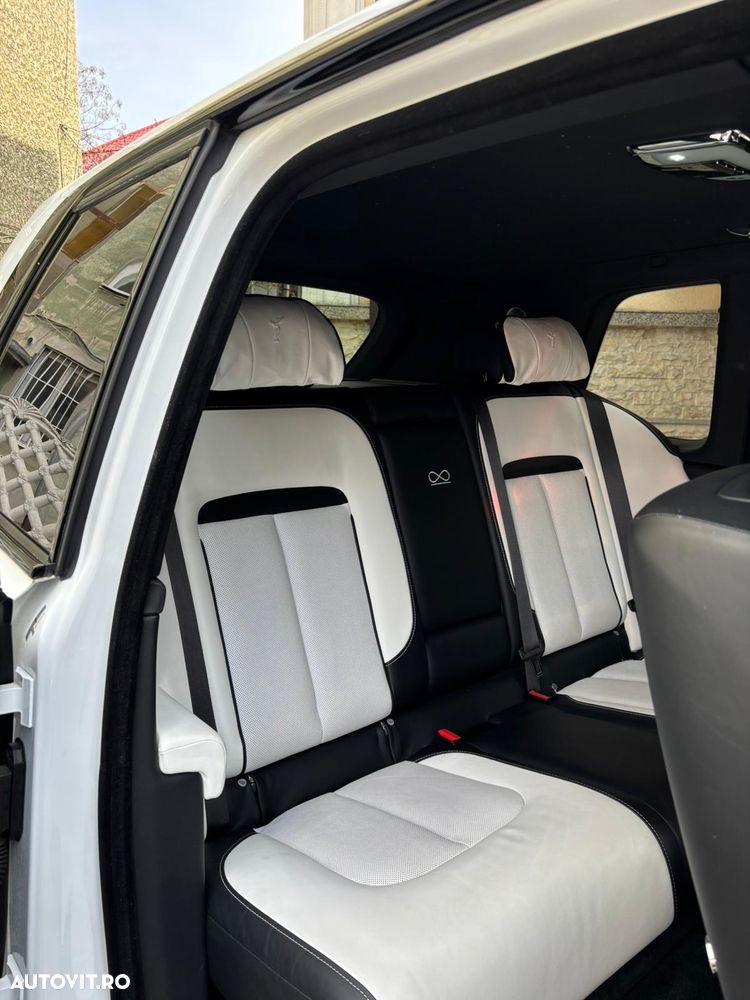 Rolls-Royce Cullinan Series II Black Badge - 7