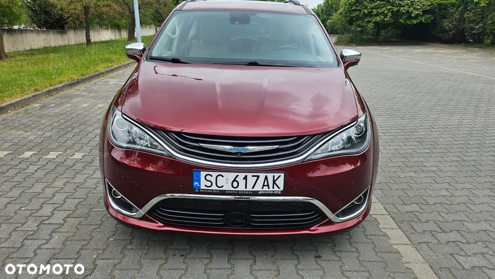 Chrysler Pacifica - 2