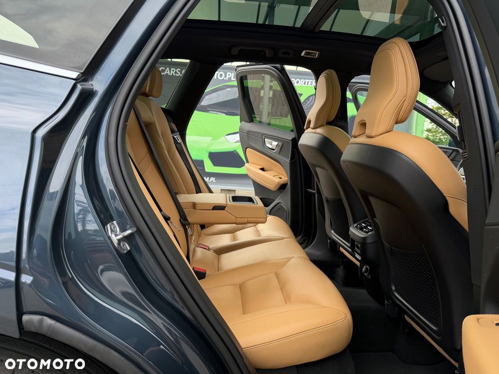 Volvo XC 60 D4 Momentum Pro - 39