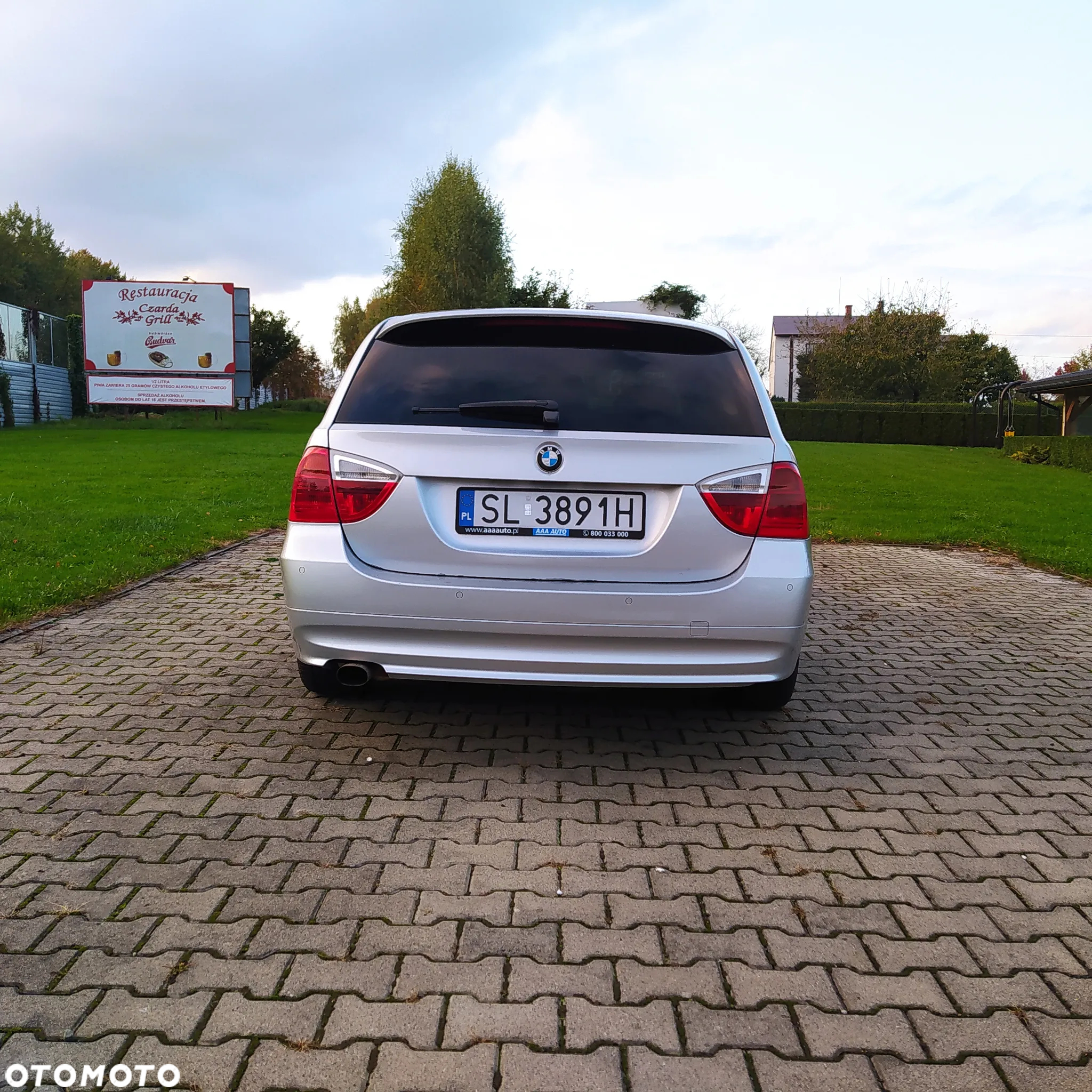 BMW Seria 3 318i Touring - 5