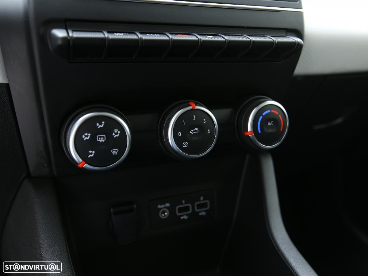 Renault Clio 1.5 Blue dCi Evolution - 26