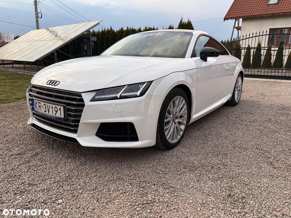 Audi TT S Coupé - 1