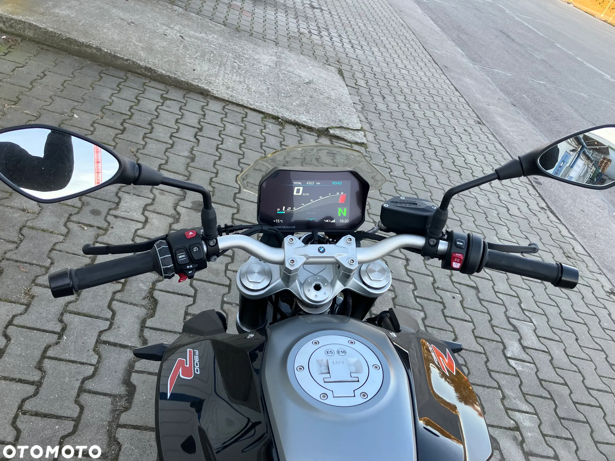 BMW F - 3
