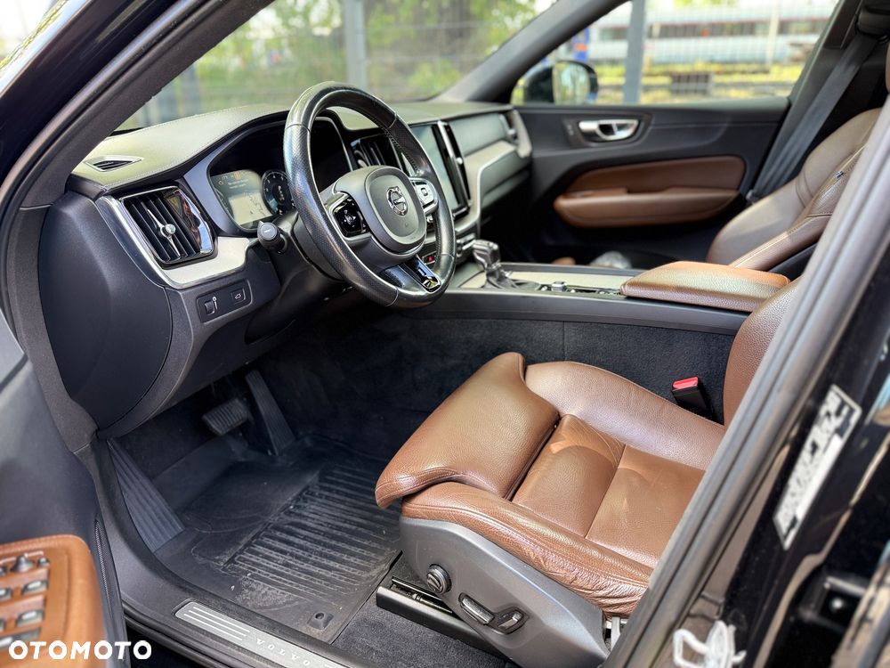 Volvo XC 60 T6 AWD Geartronic Inscription - 27