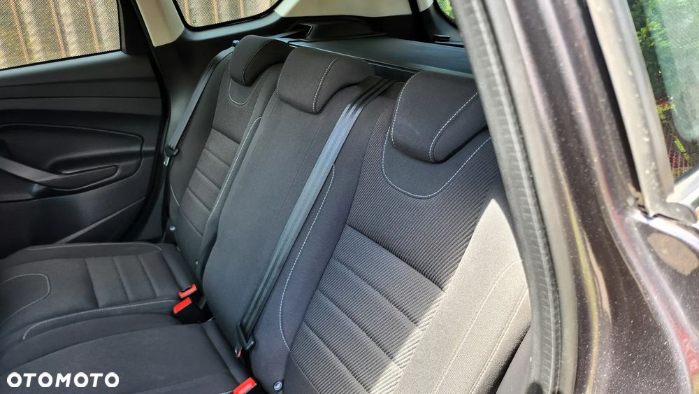 Ford Kuga - 9