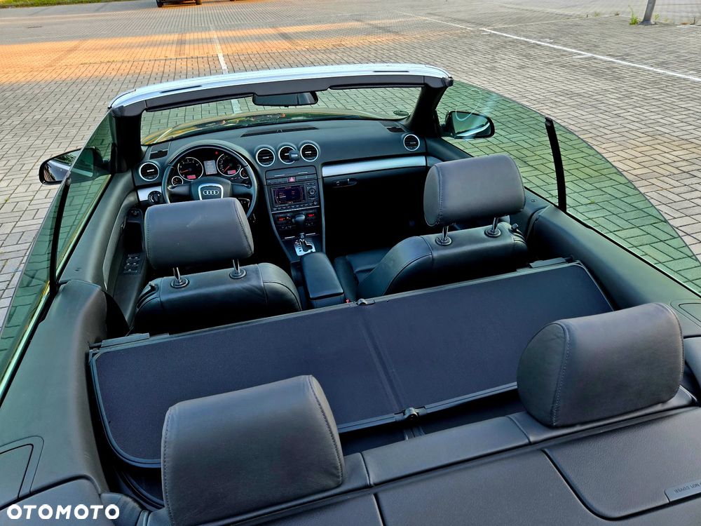 Audi A4 Cabrio 2.0 TFSI multitronic - 19