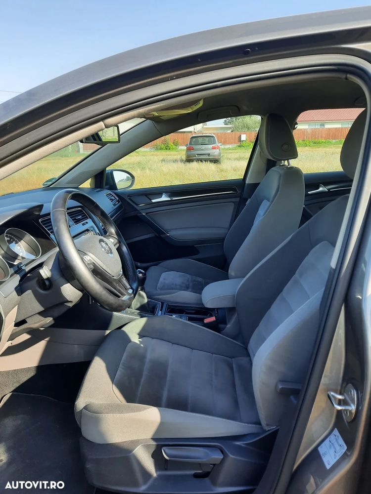 Volkswagen Golf 2.0 TDI BlueMotion Technology Edition - 9