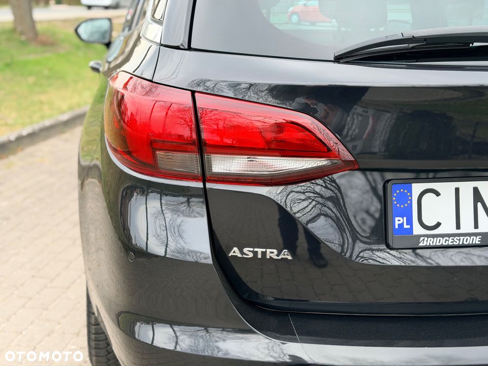 Opel Astra 1.6 CDTI Essentia - 9