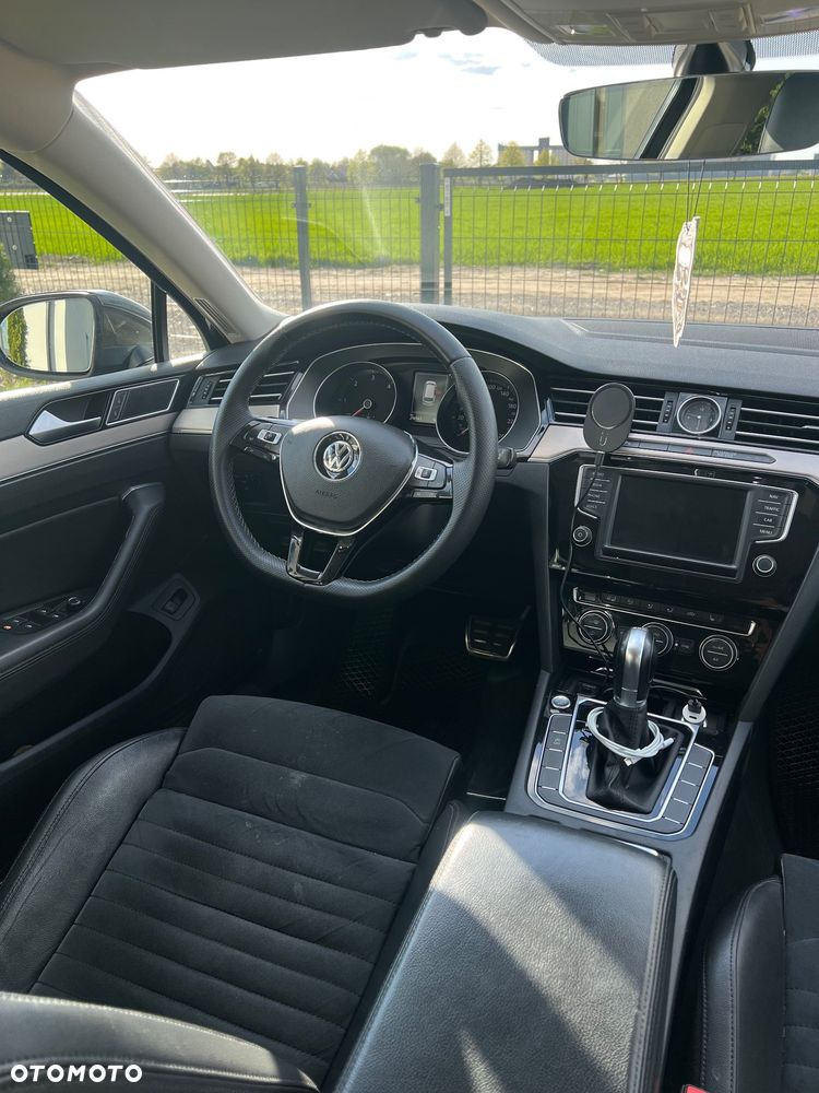 Volkswagen Passat 2.0 TDI SCR Highline DSG - 10