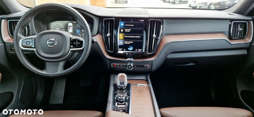 Volvo XC 60 B4 D AWD Inscription - 16