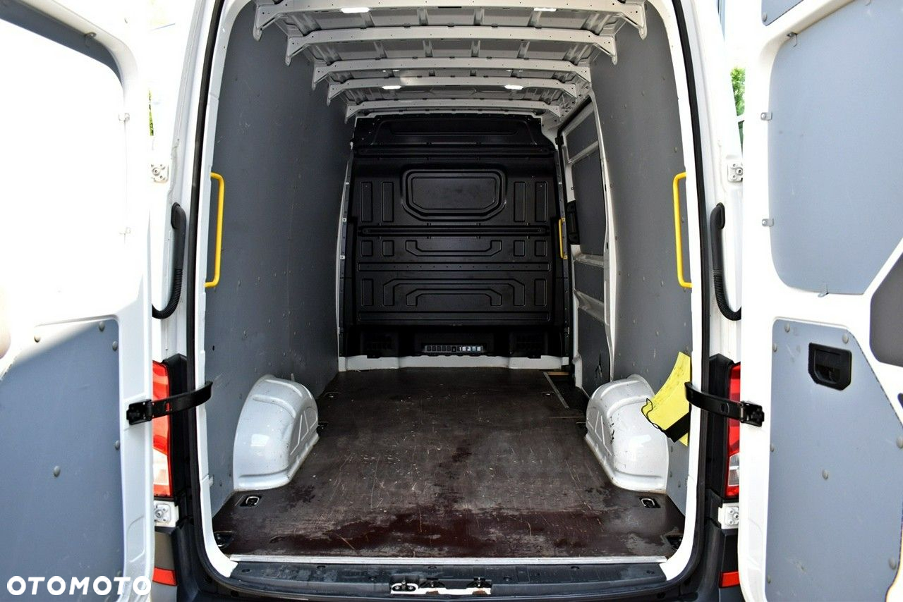 Volkswagen Crafter - 23