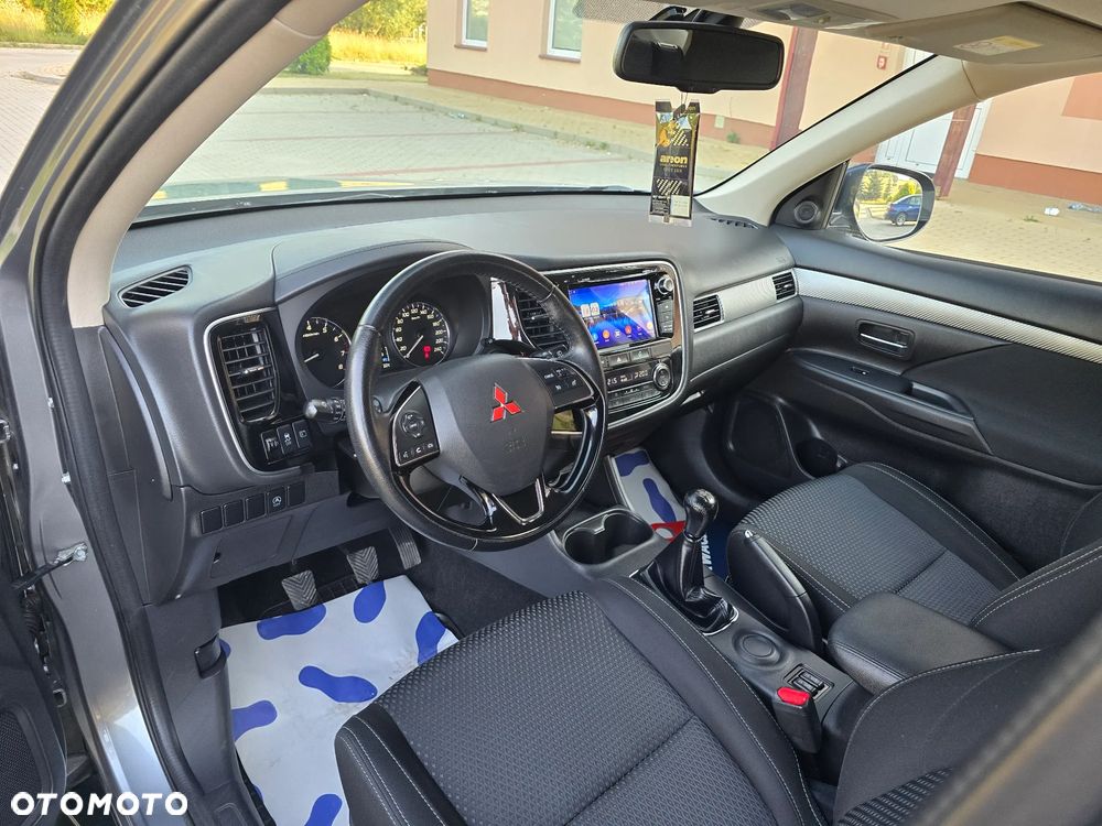 Mitsubishi Outlander 2.0 2WD Edition - 19