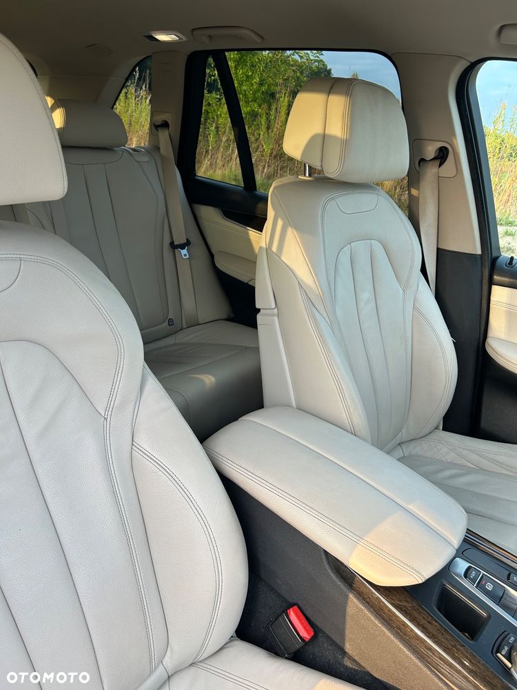 BMW X5 xDrive30d - 26