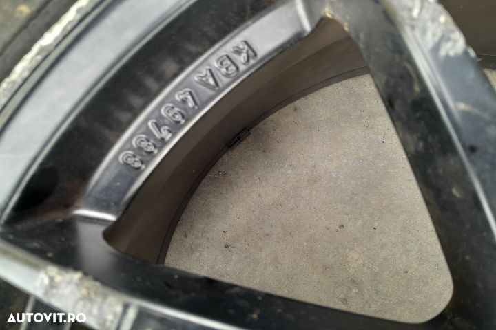Janta aliaj cu anvelopa 19 8,5JX19H2 / 245 / 40ZR19 8,5JX19H2 / 245 / - 3