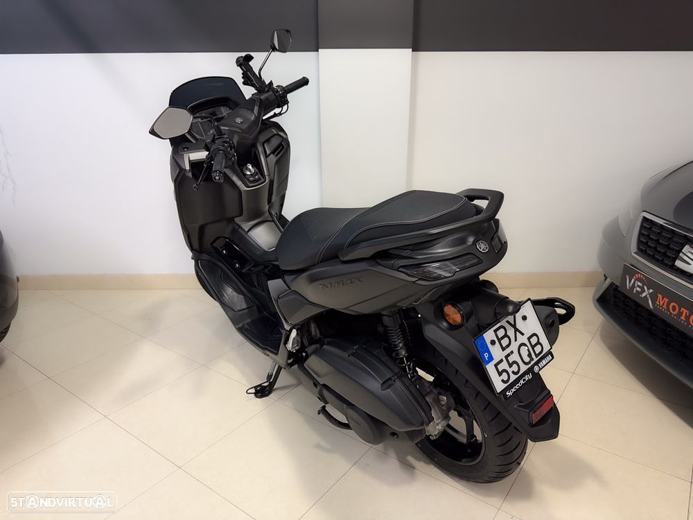 Yamaha NMAX TECH MAX - 9