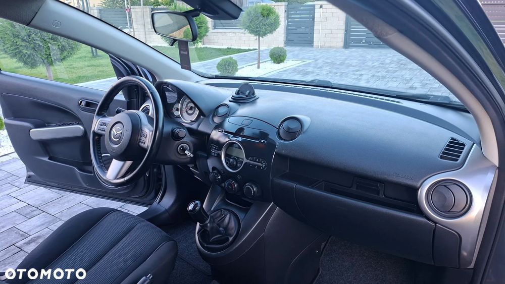 Mazda 2 1.5 Dynamic - 12