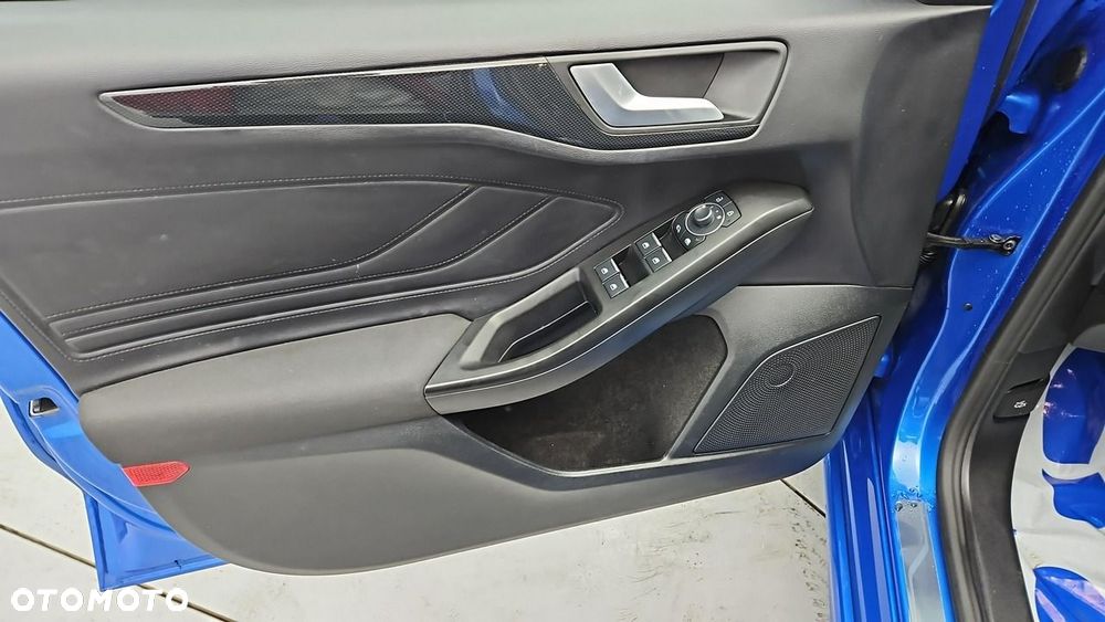 Ford Focus - 11