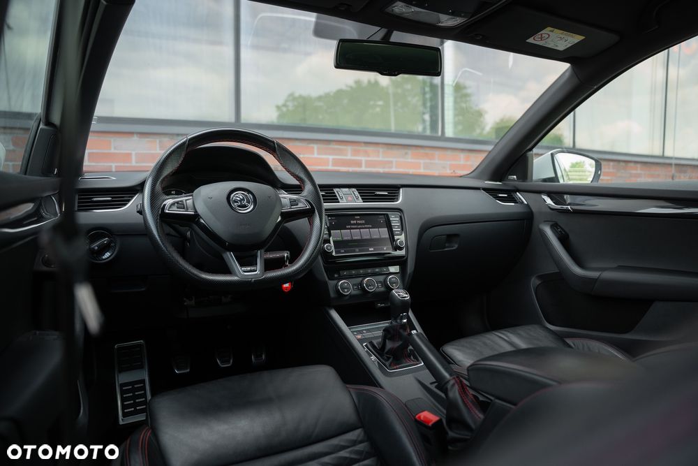 Skoda Octavia 2.0 TSI RS 230 - 28