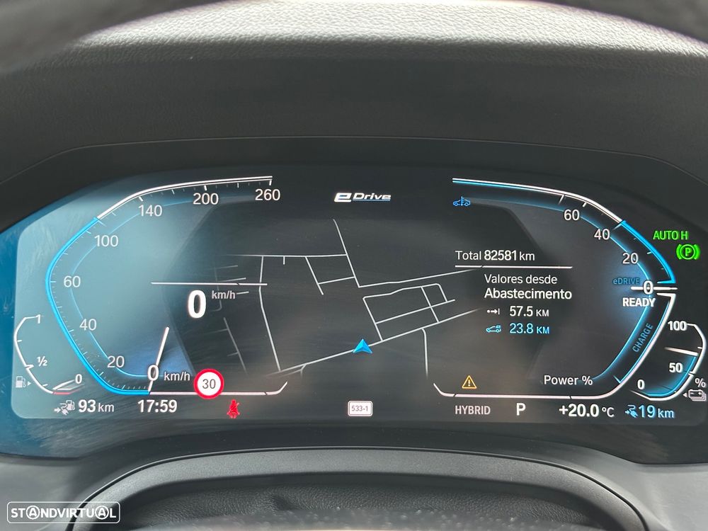 BMW 330 e Aut. M Sport - 16